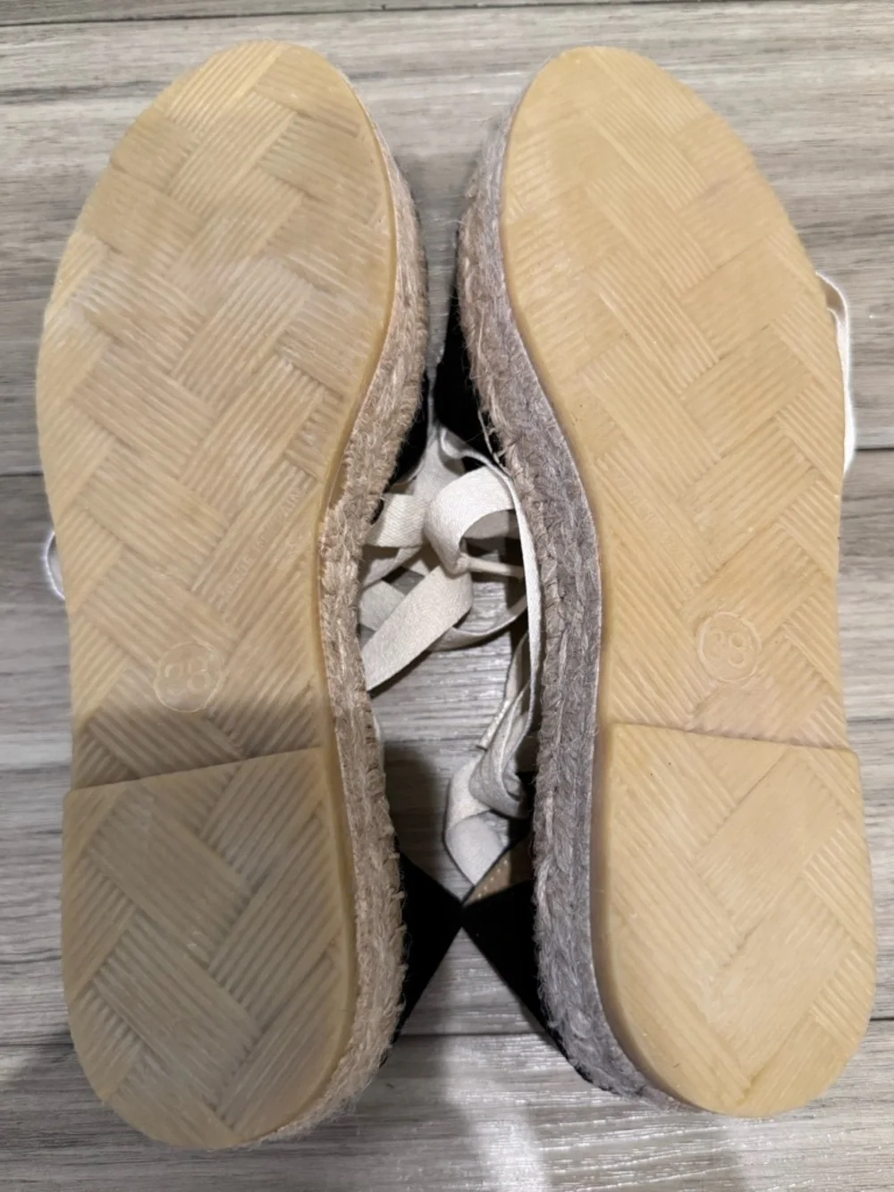 Brand New Spanish Platform Cream White Black Suede Espadrilles Size 38